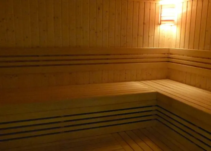 Dwie Sosny I Swierk 2 *